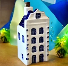 Royal Delft Blue Canal House Decanter Handpainted Ceramic With Cork 0454021