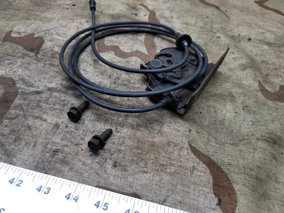 Cable de liberación del capó de camioneta Chevy GMC 88-00 k1500 k2500 k3500 C1500 C2500 C3500 Foto 2 de 4