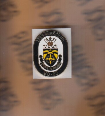 USN Navy Battleship BB-63 USS MISSOURI 1'' crest hat badge c/b 