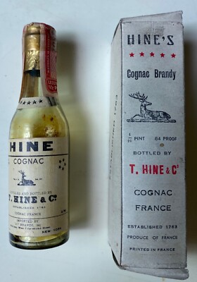 1930s 1/16 pint hines cognac brandy france liquor bottle with box rare