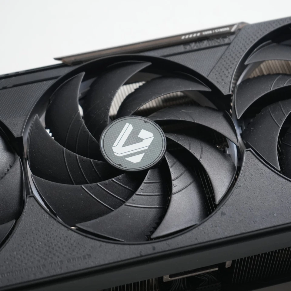 GIGABYTE NVIDIA GeForce RTX 5070 Ti GAMING OC 16GB GDDR7 Graphics Card-V. Good - Image 4 of 4