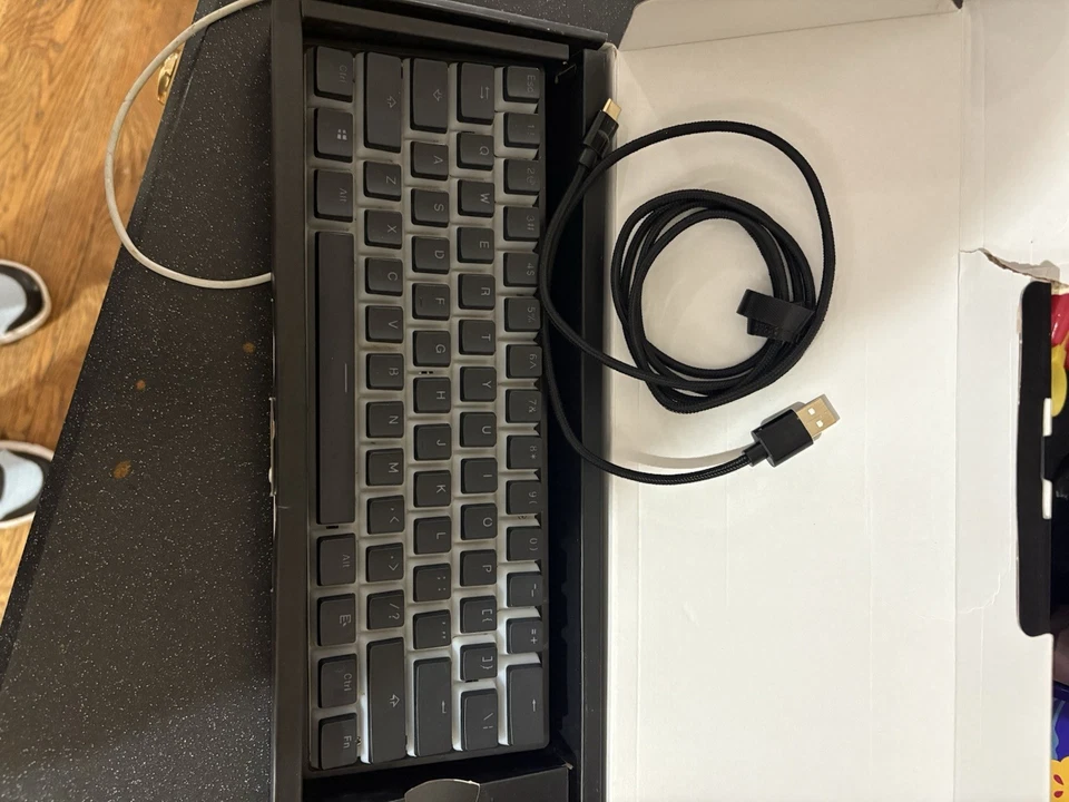 Kraken Keyboards Pro 60 Gateron Silver - Image 3 of 4