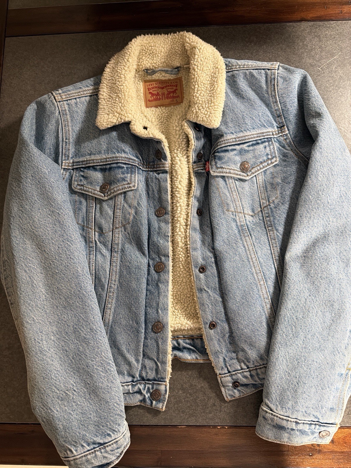 Levi’s Sherpa Denim Trucker Jacket Size Small
