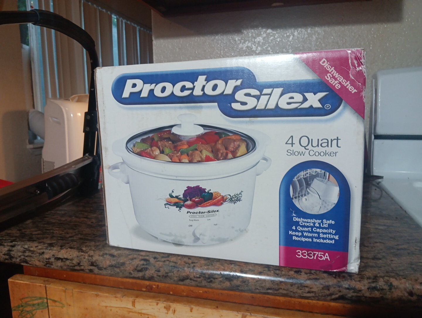 Vintage 1998 Proctor Silex Slow Cooker 4QTS Oval White - Vegetables 33375A  NEW