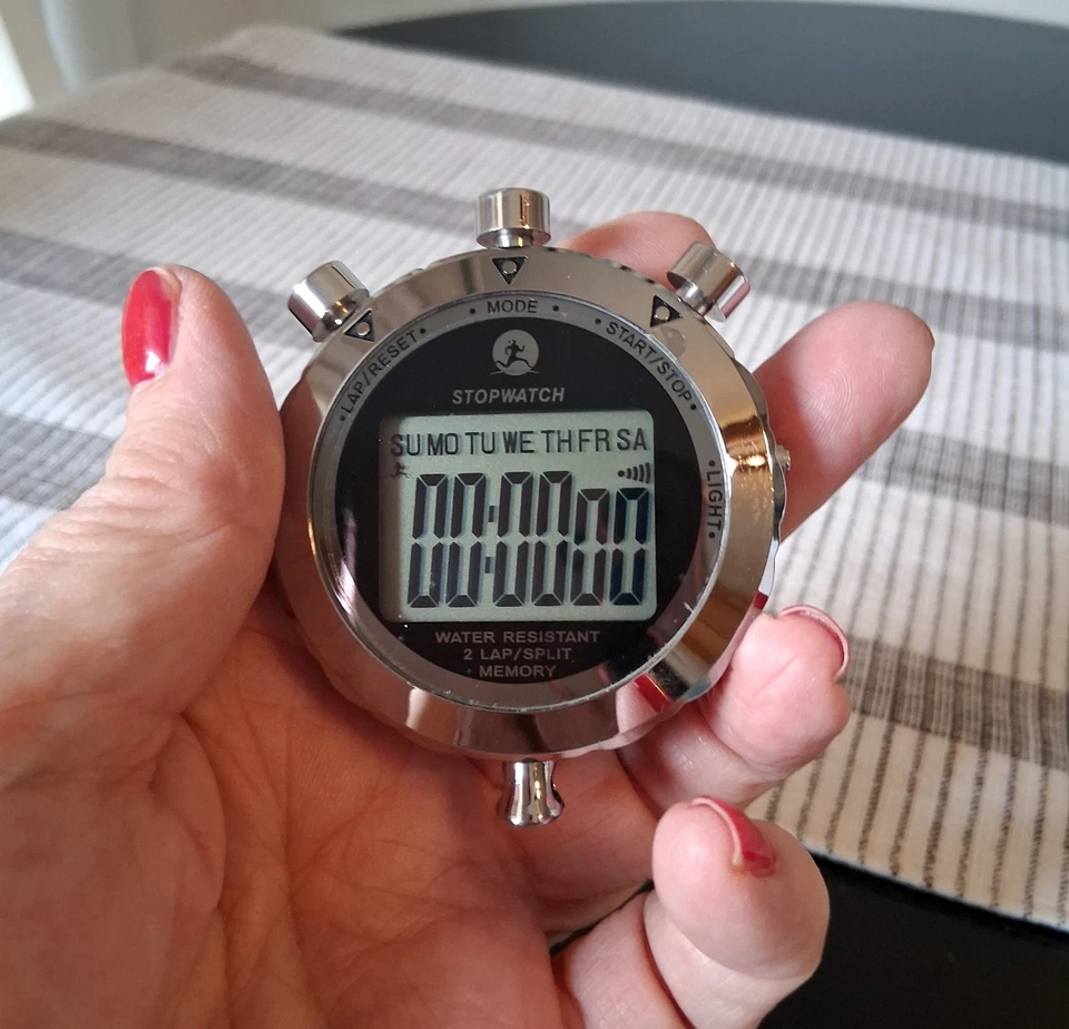 Cronómetro digital profesional LCD de metal cronógrafo portátil cuenta deportiva Foto 2 de 4