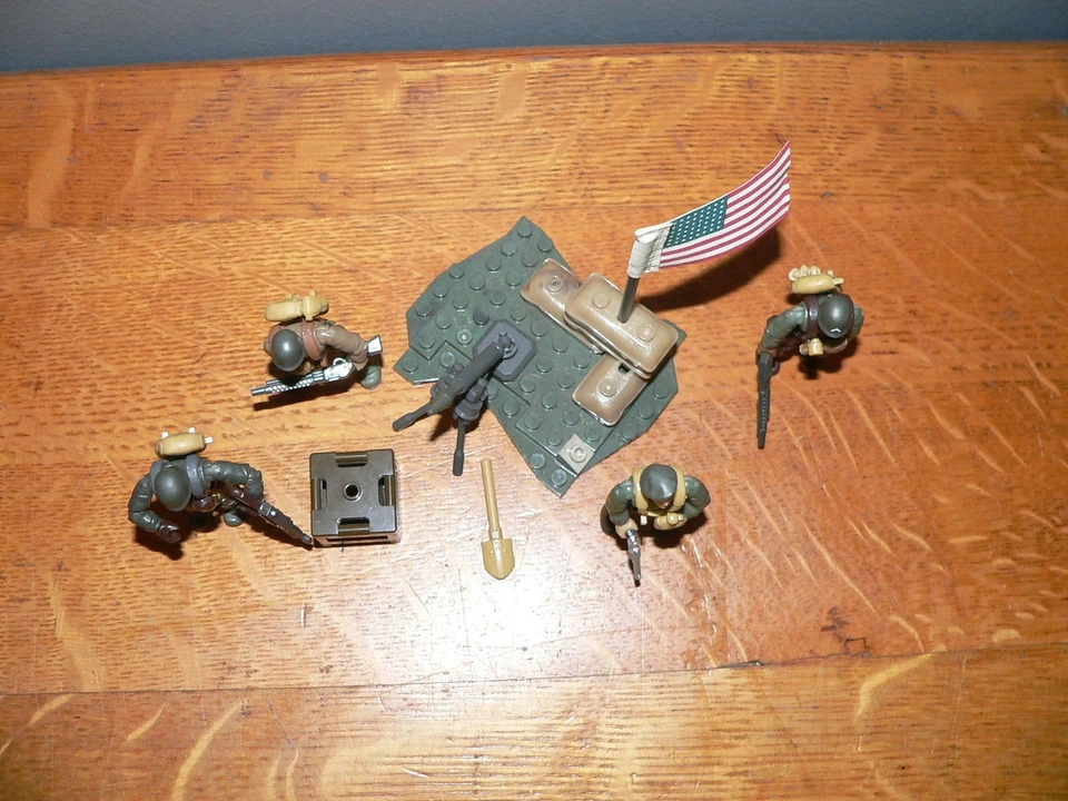 Mega Bloks Call of Duty Classic Infantry Pack Collector Set DPW86 w/Instructions - Image 3 of 3