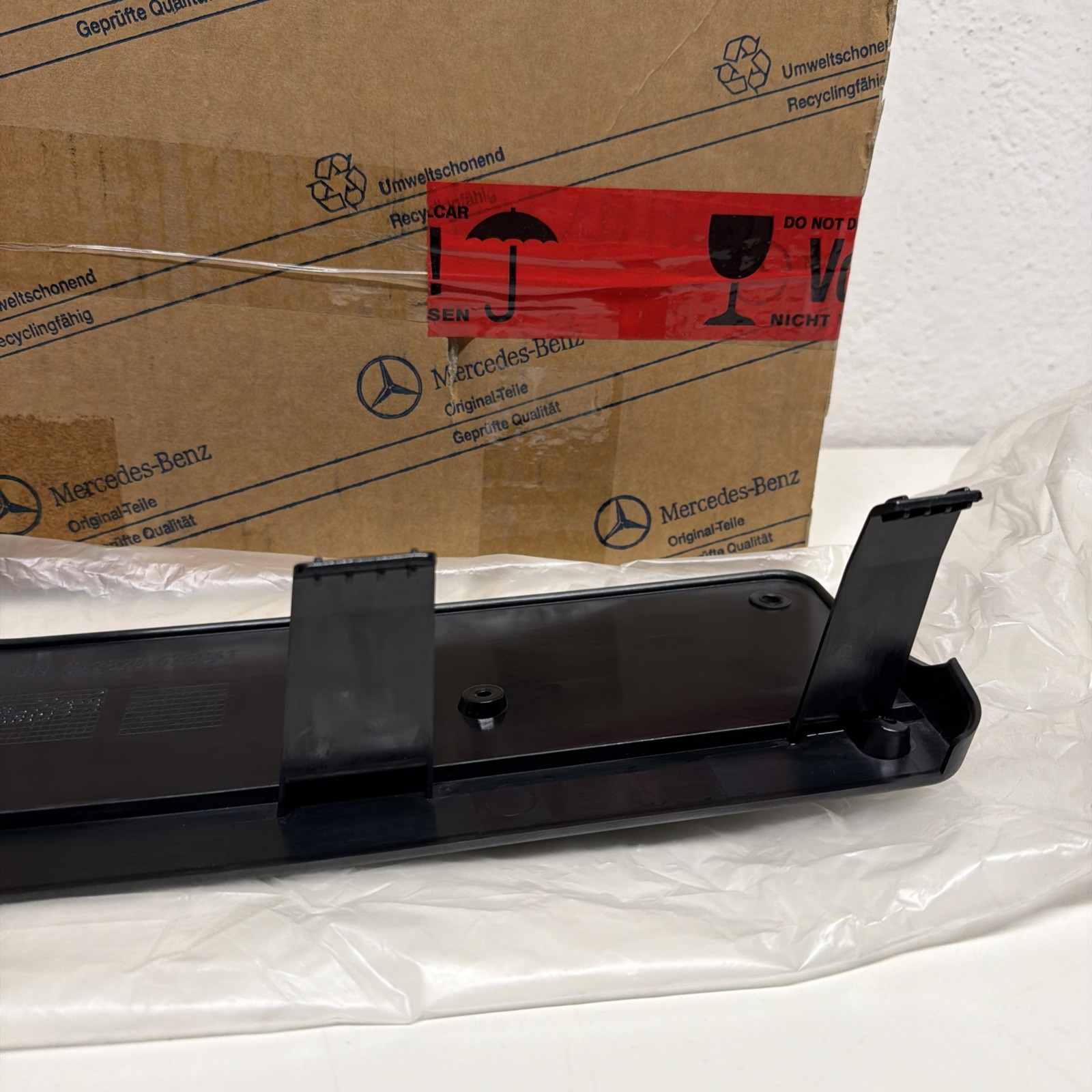 Mercedes R230 Sl Portatarga Paraurti Anteriore Nero OEM A2308850081 9051 - Miniatura 9