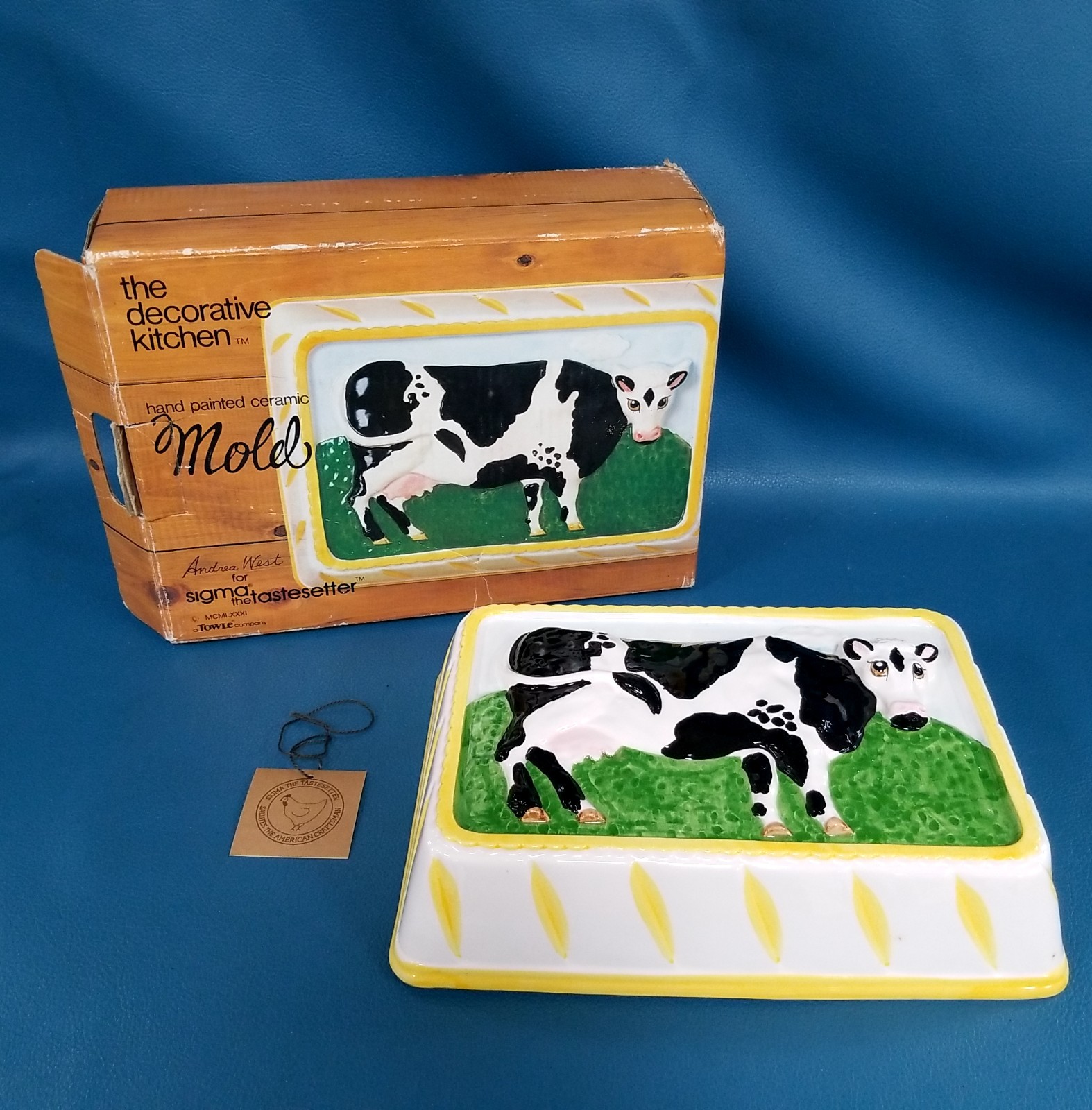 Vintage Hand Painted Ceramic Cow Mold Designed by Andrea West In Original Box
