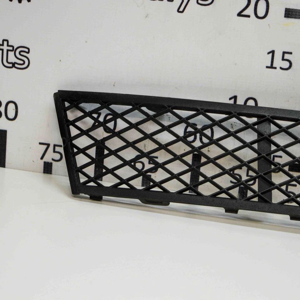 Rejilla delantera inferior bmw 5 touring f11 2.0 diésel 135kw 2010 11661441 - Imagen 2 de 4