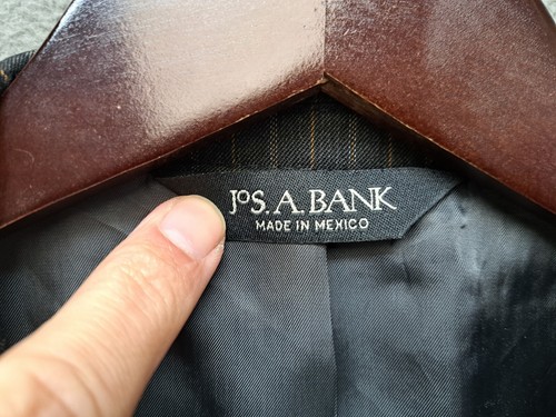 JOS. A. BANK Signature Collection 2-Piece Suit Men 40R Dark Grey Pinstripe 34x28 - Picture 3 of 20