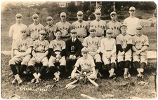 Equipo de béisbol Yorkville Yanks 1923 en uniforme completo con equipo, RPPC, 3,5 x 5,5