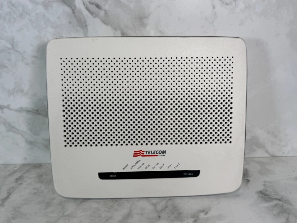 Modem Router TIM Telecom Italia DSL-FIBRA WiFi DSLCB A647 IT V6 + Alimentatore - Immagine 2 di 4