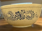 VTG PYREX 403 HOMESTEAD BLUE & TAN SPECKLED MIXING BOWL  2 1/2 QT NESTING