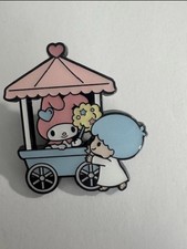 Prendedor Loungefly Hello Kitty & Friends Melody Snack Cart Disney (E9)