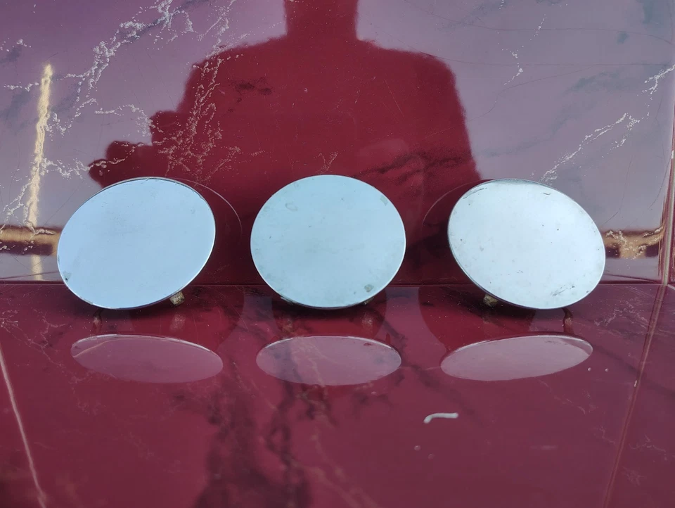 Tapacubos centrales cromados Chrysler Dodge Jeep 2,25" 57 mm (3) OEM # 04755049 04782556 Foto 4 de 4