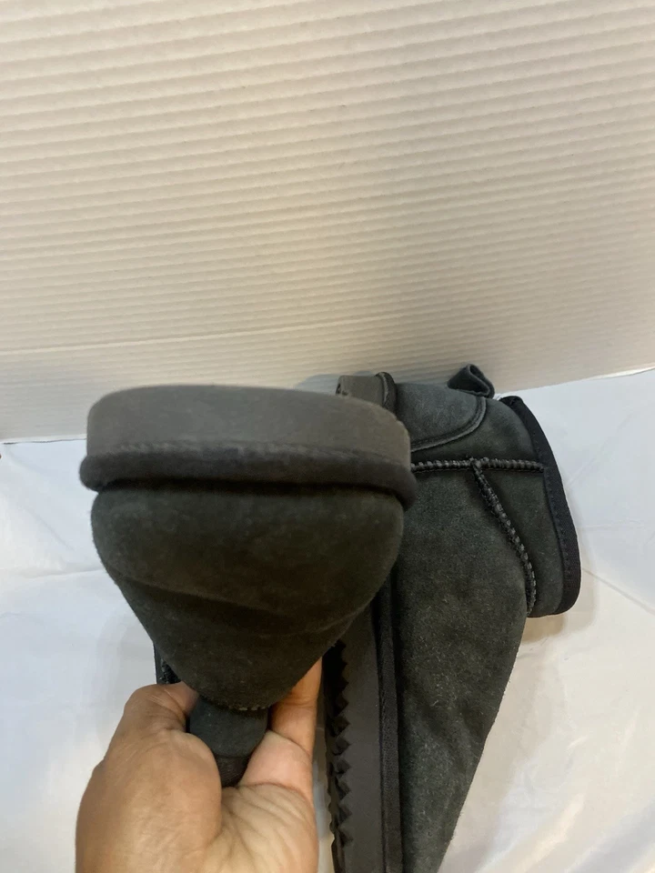 DREAM PAIRS Women's Winter Slip-On Ankle Booties - Image 3 of 4