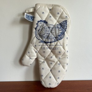 "Le Poulet" (The Chicken) oven mitt Taylor & NG Hong Kong Vintage 1970’s / 80’s