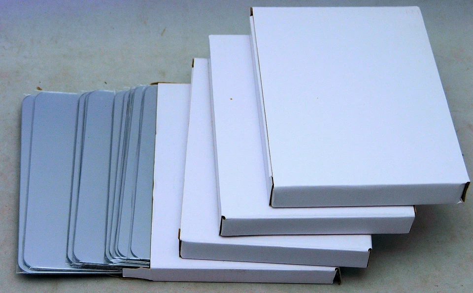 Lot of 576 School Shatter Proof Plastic Mirrors 4 x 6 Inch Tiles Round Corners - Image 4 of 4