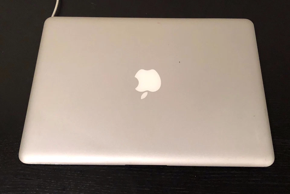 Apple MacBook Air 13" A1304 2009 1.86GHz C2D/ 2GB / 128GB SSD - Image 4 of 4