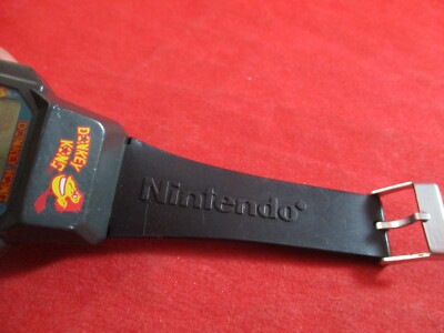 Donkey Kong Nintendo Nelsonic 1994 Game Watch Wristwatch *not