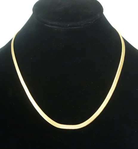 GOLD TONE NECKLACE 18\