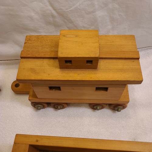 Vintage CJ Maginley Hand Carved Wooden Toy Train with Rotating Wheels 58" Long - Picture 6 of 12