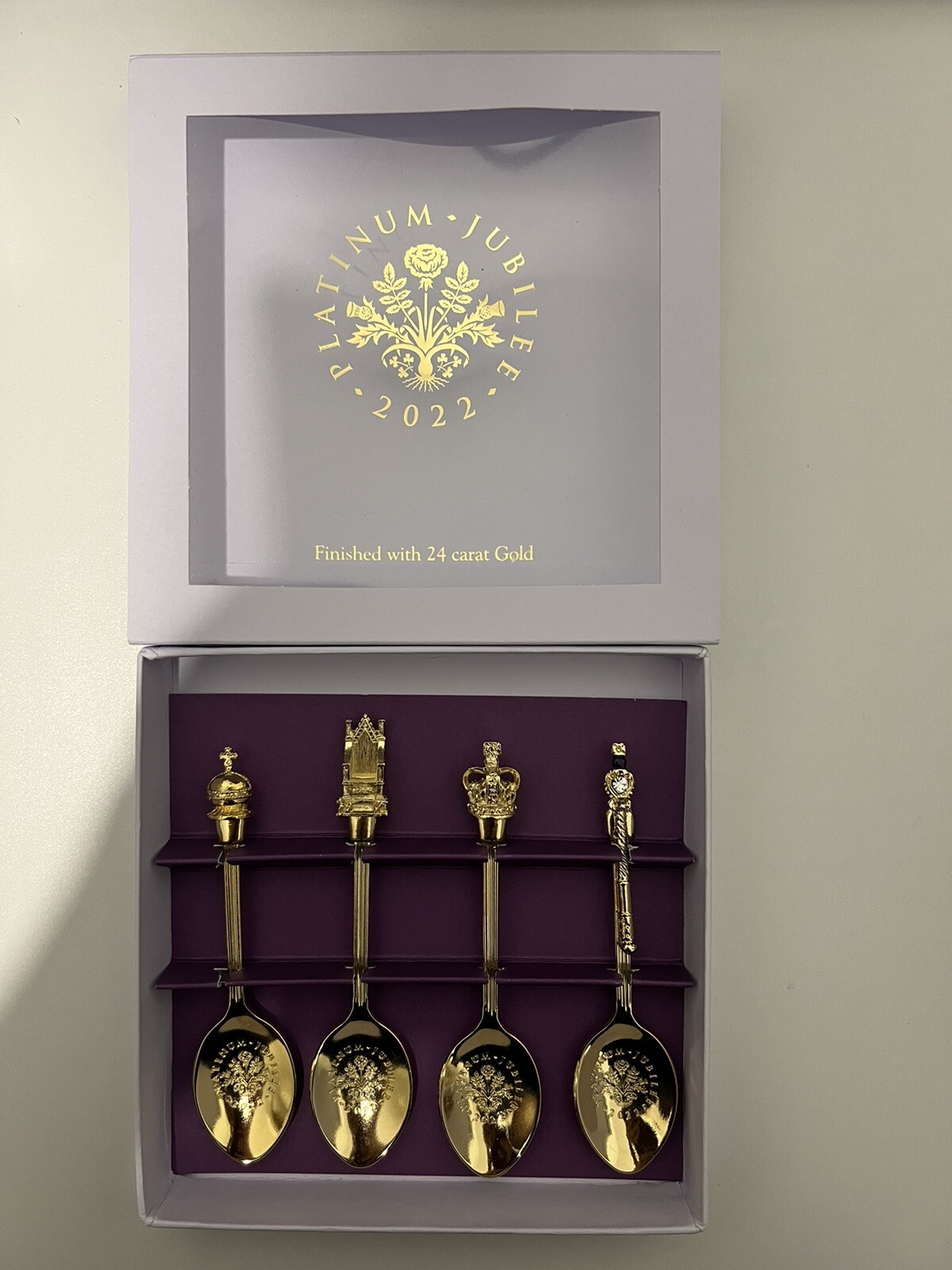 Queen Elizabeth II Official Platinum Jubilee Souvenir Spoon Set eBay