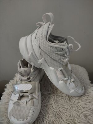 Nike Jordan Russell Westbrook Why Not Zer0.3 Triple White Size 7Y