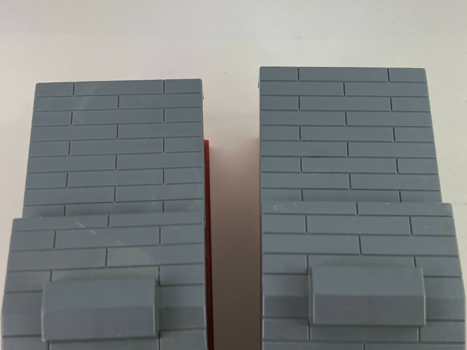 Set of 2 Engine Shed Station Tunnels Thomas & Friends TOMY Trackmaster 2004