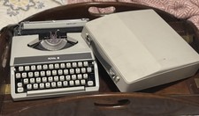 Portable Royal Typewriter thumbnail