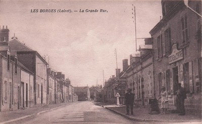 45* LES BORDES grande rue RL62,0095