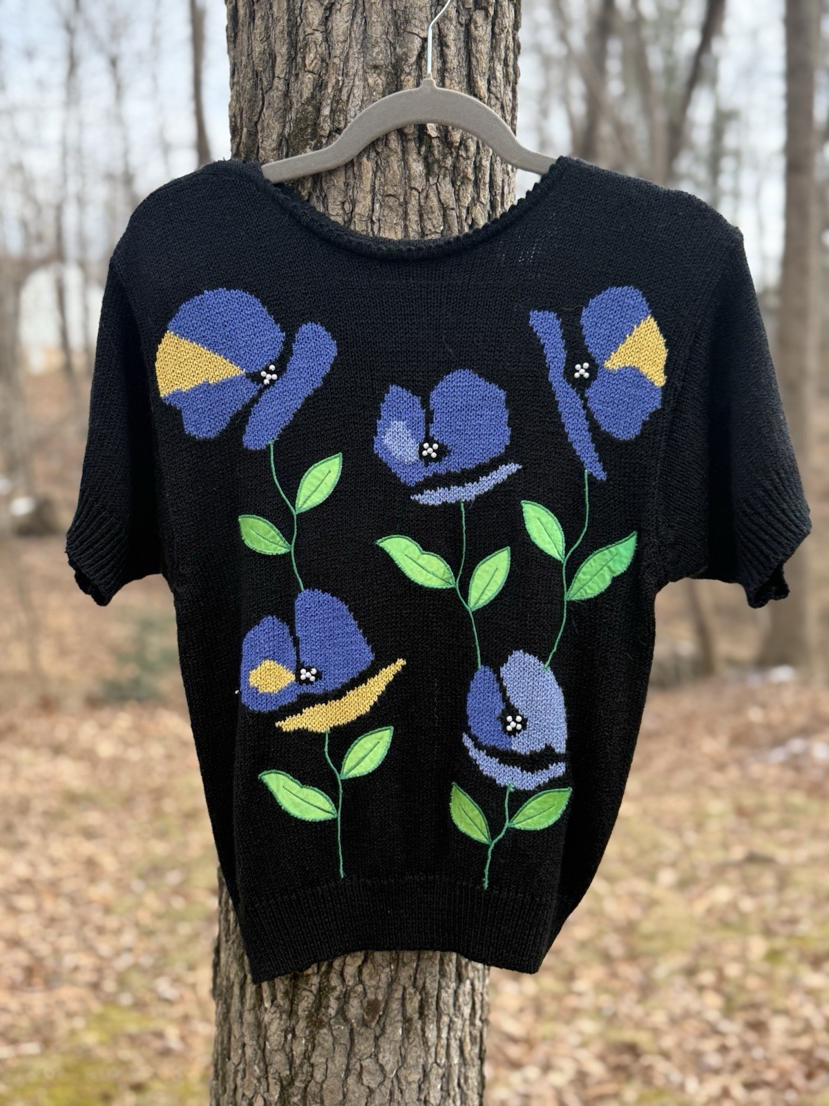 Vintage 90’s Short Sleeve Floral Knit Sweater Size Medium