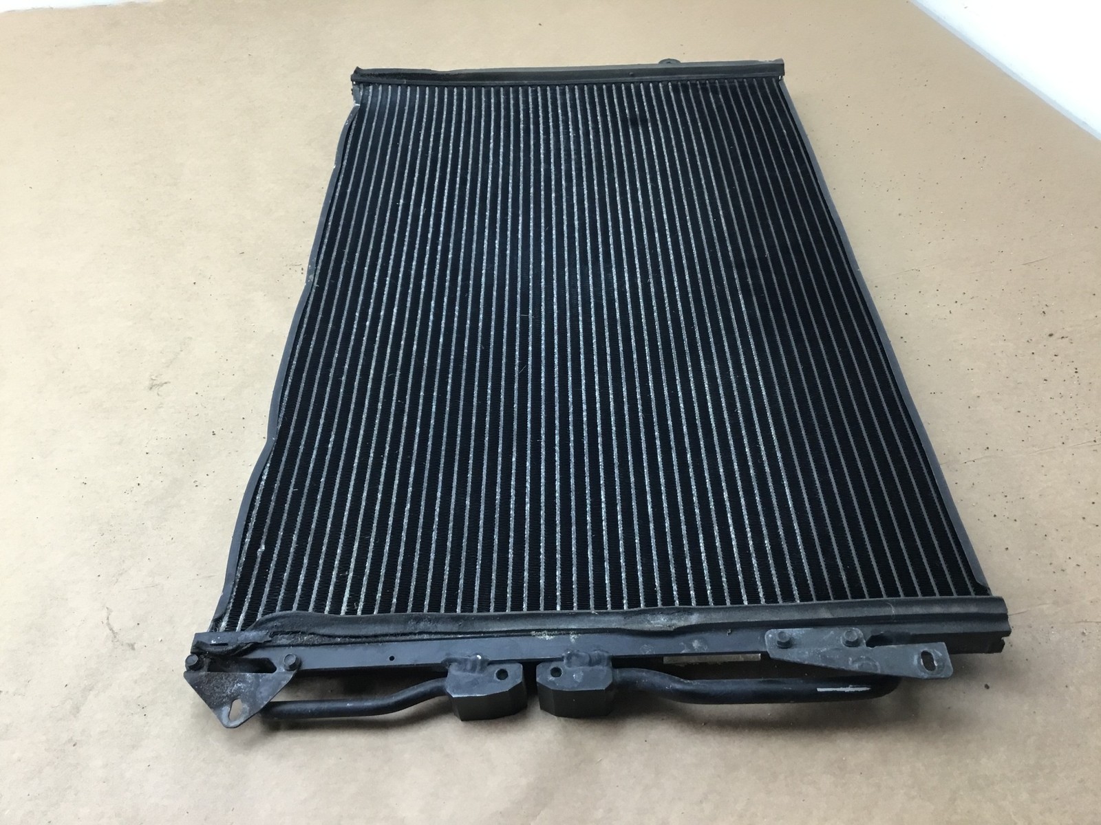 Maserati Coupe GT 2003 AC A/C Air Condition Condenser 02-06 ;:Y