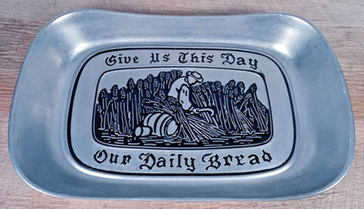 Wilton Armetale VTG 1976 Give Us This Day Our Daily Bread Aluminum Bread Tray