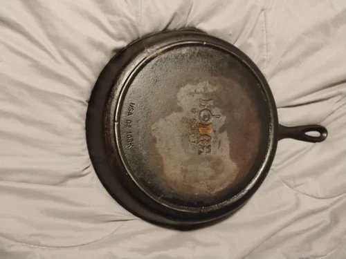 VINTAGE LODGE 2 Notch 12" CAST IRON SKILLET (D2-10SK)