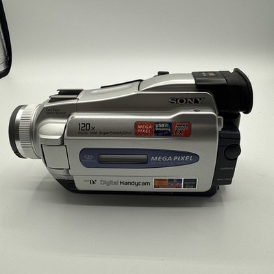 Sony Handycam DCR-TRV25 Mini DV Video Camcorder W/5 Batteries
