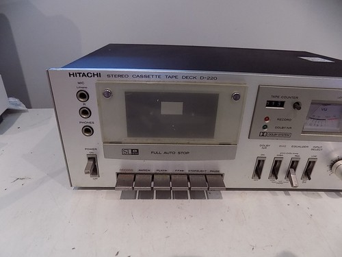 Hitachi D-220 Stereo Cassette Deck FAULTY Sold as SPARES/PARTS - Picture 3 of 9