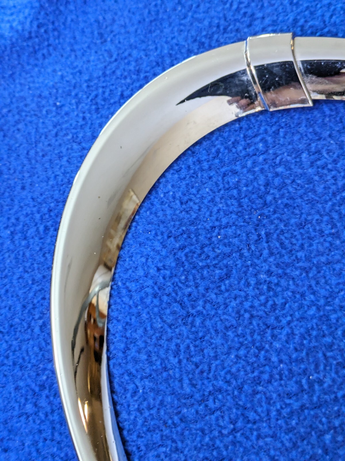 2006-2012 BENTLEY CONTINENTAL FRONT left driver outside HEADLIGHT TRIM ring