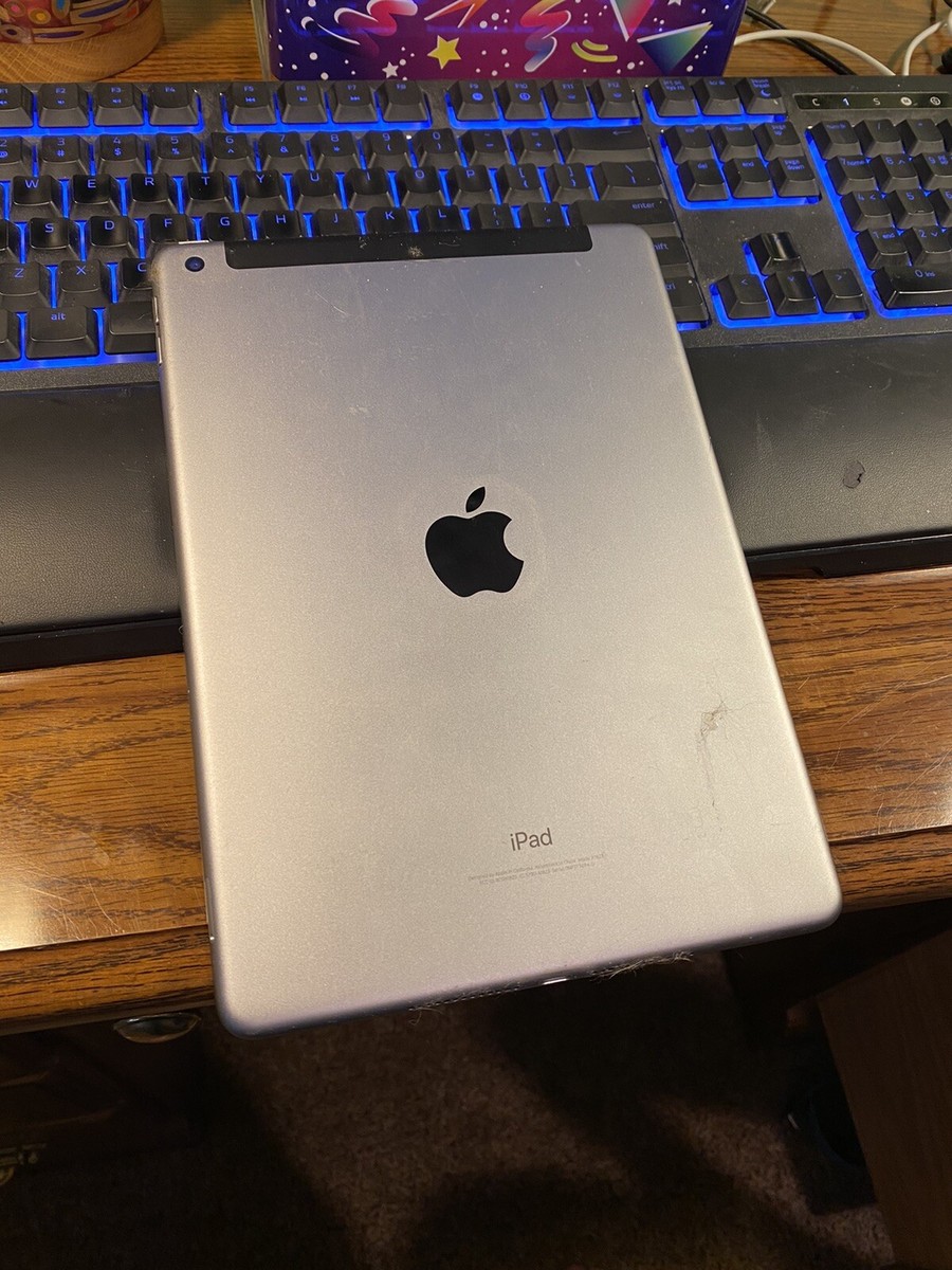Apple iPad 1st Gen. 16GB, Wi-Fi, 9.7in - Black 885909449903 Apple iPad 1st Gen. 16GB, Wi-Fi, 9.7in - Black 885909449903