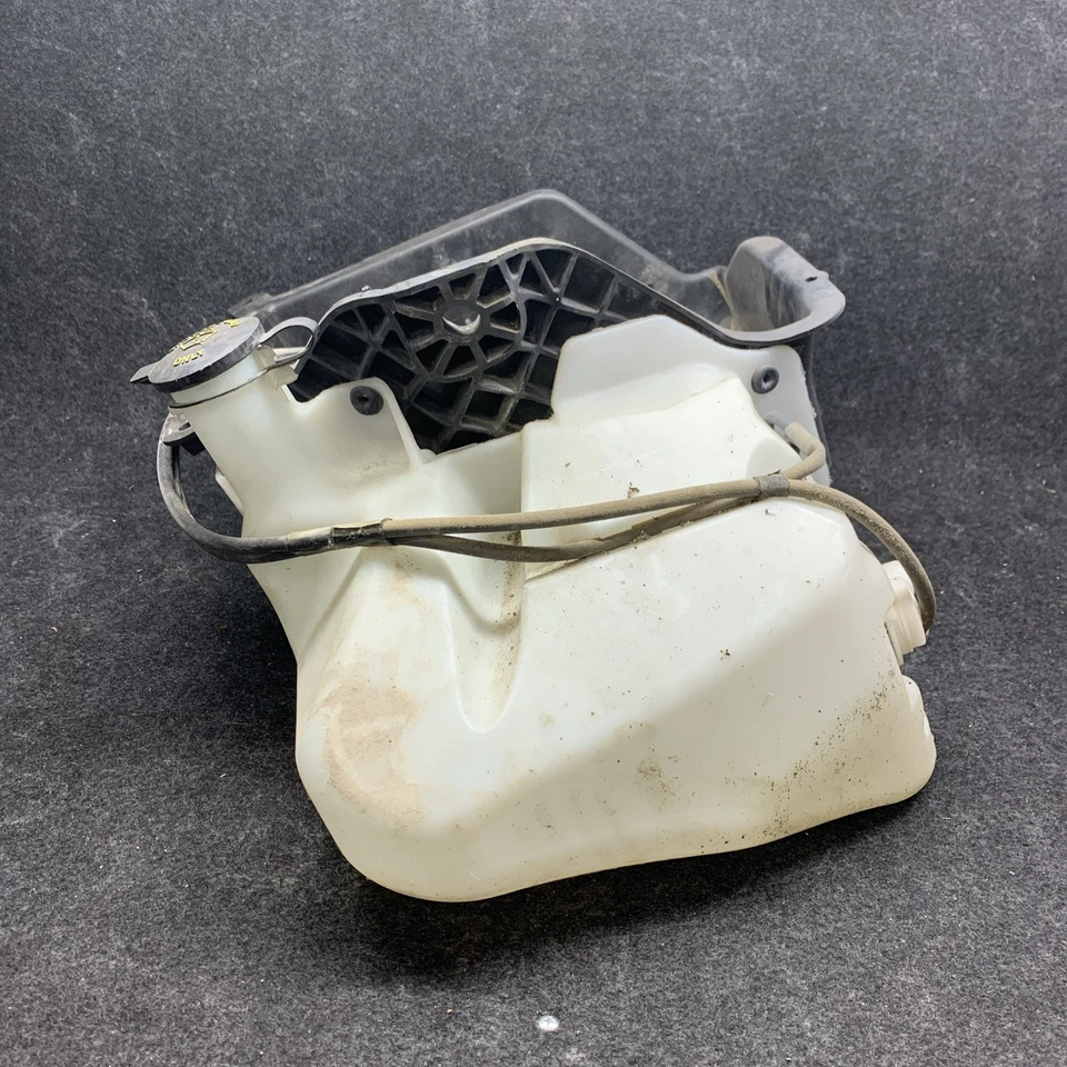 Ford Expedition 2016 conjunto de depósito de lavadora con bandeja de batería GL74-10723AA Foto 2 de 3