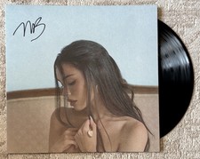 MADISON BEER SIGNED LOCKET VINYL LP AUTO ON COVER - BECKETT COA