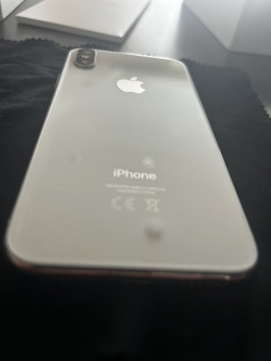 Apple iPhone X - 64GB - Silber (Ohne Simlock) - 64 GB - Top Zustand