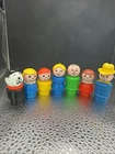 Vintage Fisher Price little people lot of 7 plastic.   Family (207A)