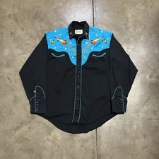 Rockmount Ranch Wear Shirt Mens M Chain Stitched Embroidered Rockets Pearl Snap