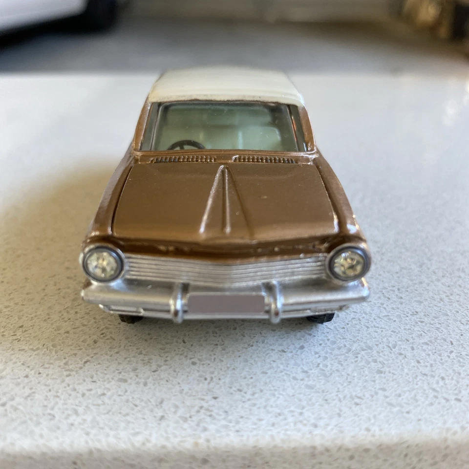 Dinky 196 Holden EJ Superb Example ORIGINAL - Image 2 of 4