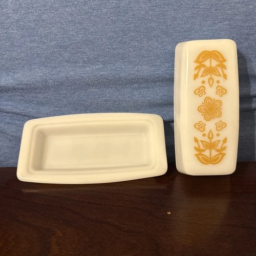 Vintage PYREX 72-B Butterfly Gold Butter Dish Yellow Golden Flowers Flower