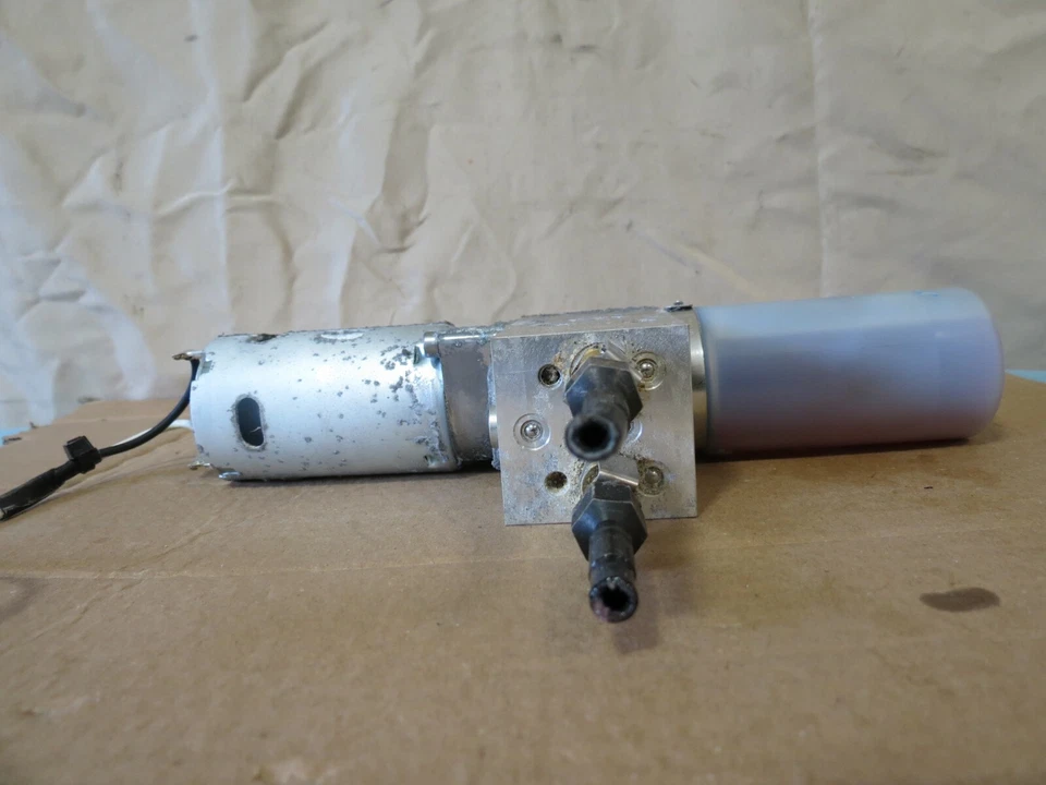 ✅ Motor elevador puerta trasera eléctrica maletero Cadillac SRX 10 11 12 13 14 15 16 FABRICANTE DE EQUIPOS ORIGINALES Foto 2 de 4