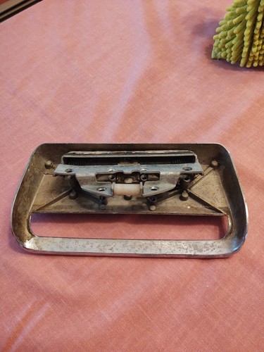 Vintage General Electric Freezer Door Latch, Works - Picture 7 of 9