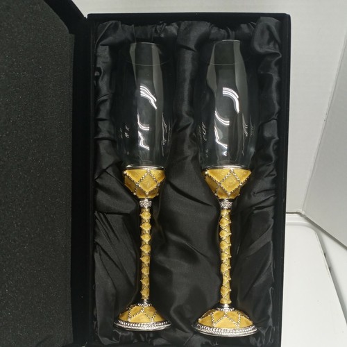 Champagne Toasting Glass Flutes Gold stems Inlaid Crystals Unique Boxed - Picture 7 of 11