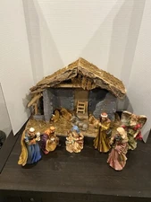 Vtg Wooden Christmas Nativity Manger with Porcelain Figurine Set.